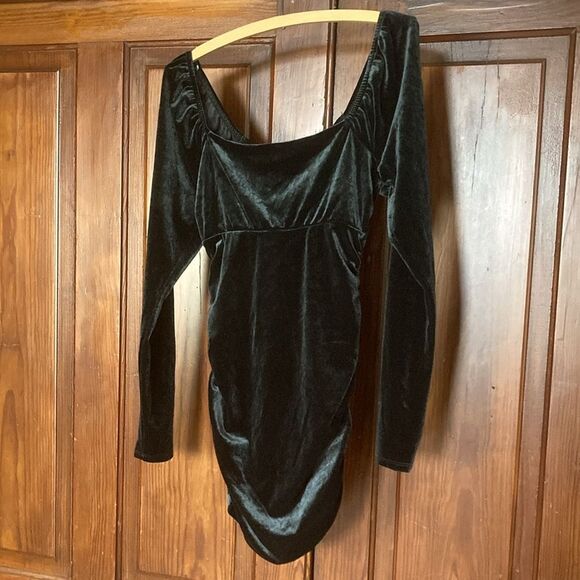 Wild Fable Black Velvet Long SleeveOff The Shoulder Bodycon Mini Dress Size S - Picture 1 of 10